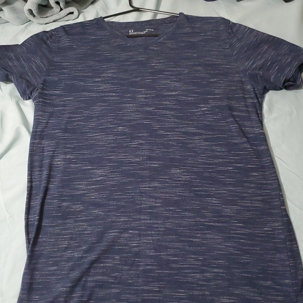 Large and x large t shirts. - Picture 10 of 16